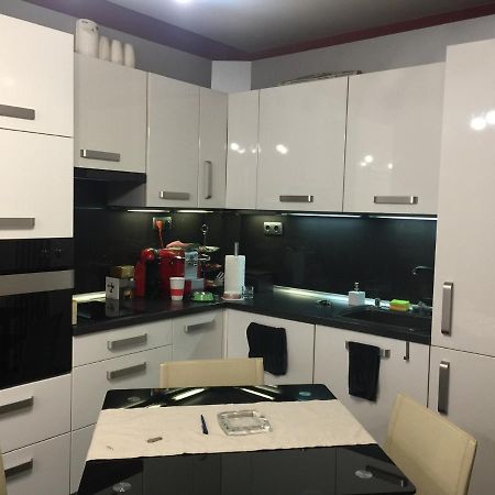 Lovely Sofia Apartment Katerina With Free Parking Екстер'єр фото