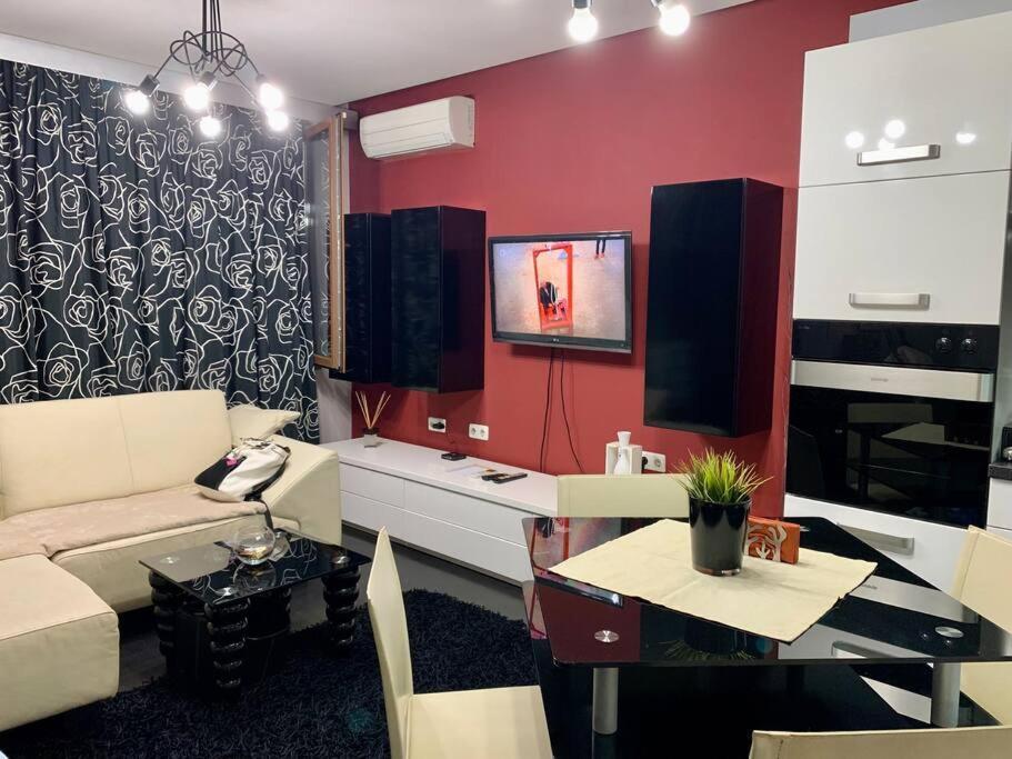Lovely Sofia Apartment Katerina With Free Parking Екстер'єр фото
