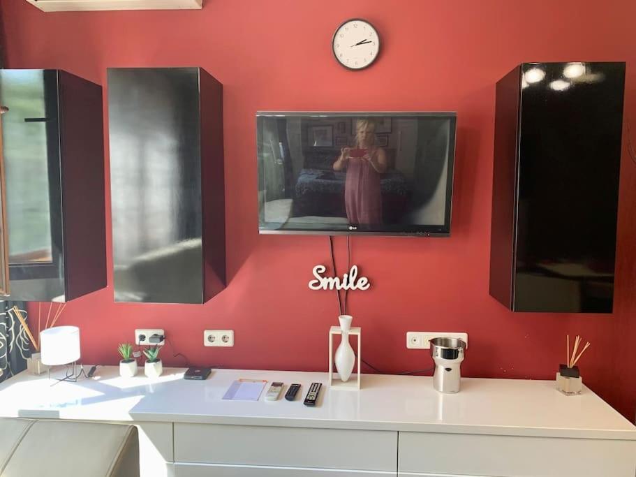 Lovely Sofia Apartment Katerina With Free Parking Екстер'єр фото